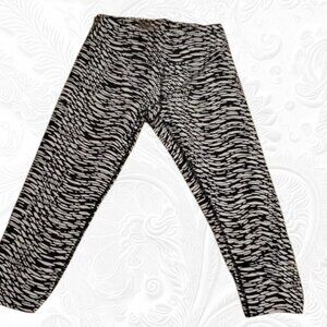 Calvin Klein Performance Cropped Leggings (S)